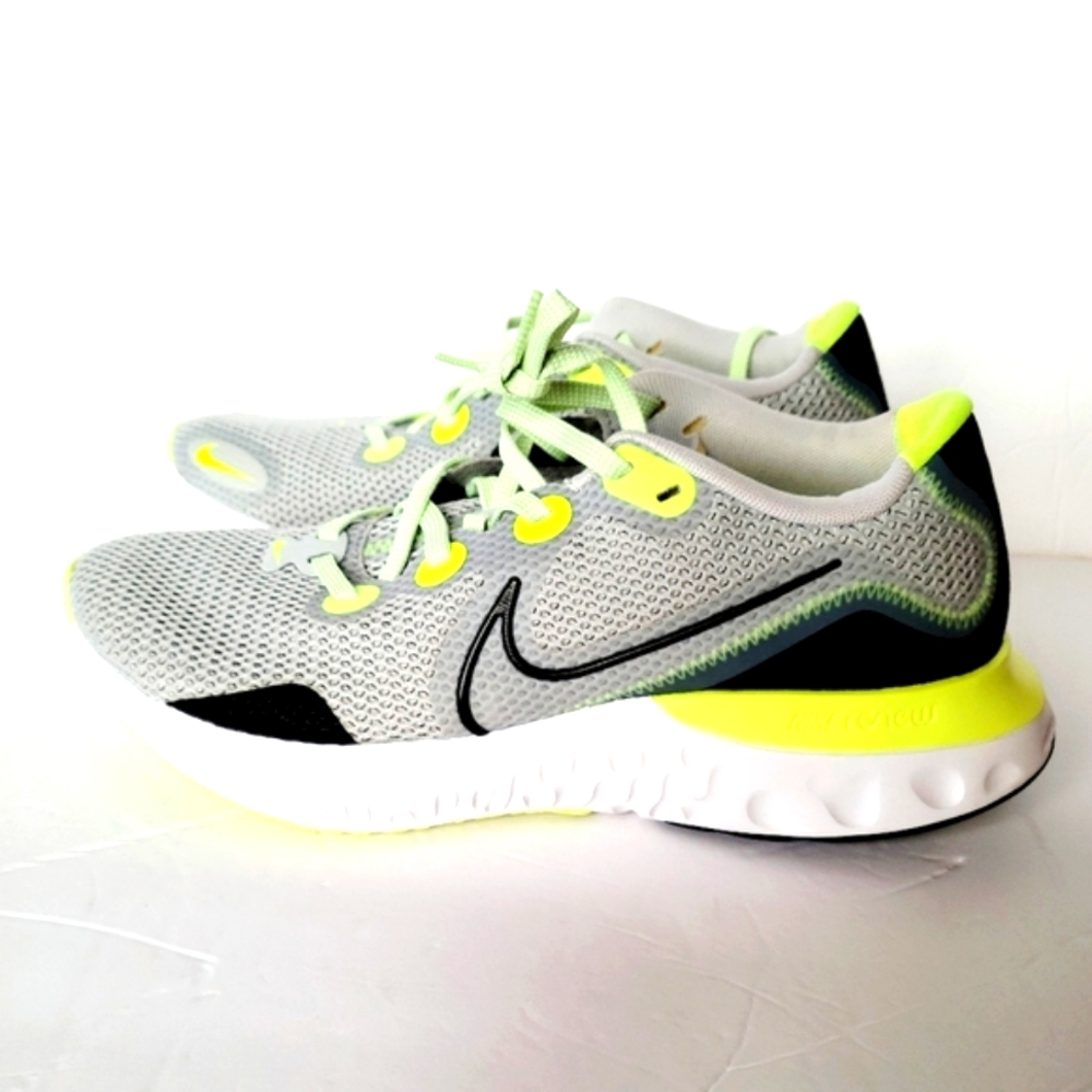 Nike Renew Run Grey Black White Green CW7437-006